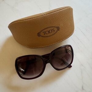 Tod's Women's Sunglasses - Burgundy Red